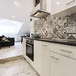 Bairro Alto Views By Homing *